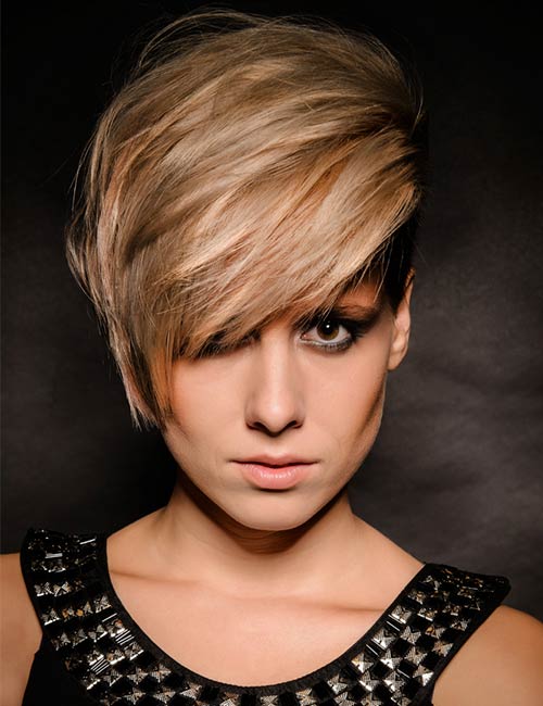 The short rose gold deep side parting blonde hairstyle