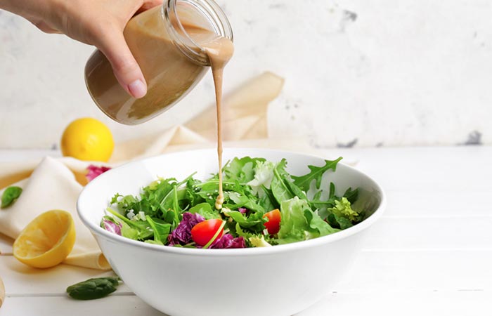 People with diabetes must avoid readymade salad dressing.