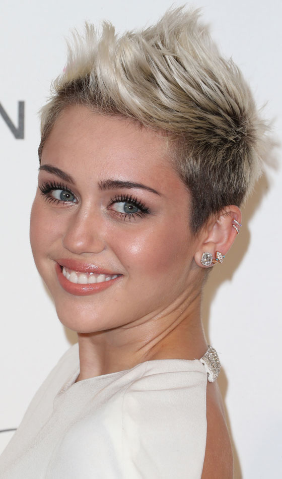 10 Simple Hairstyles For Short Hair You Should Try Out