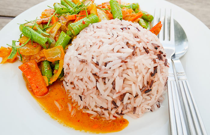 Healthy brown rice with Thai red curry