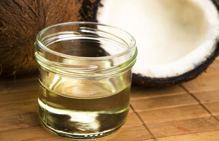  15. Coconut Oil For Sebaceous Cyst