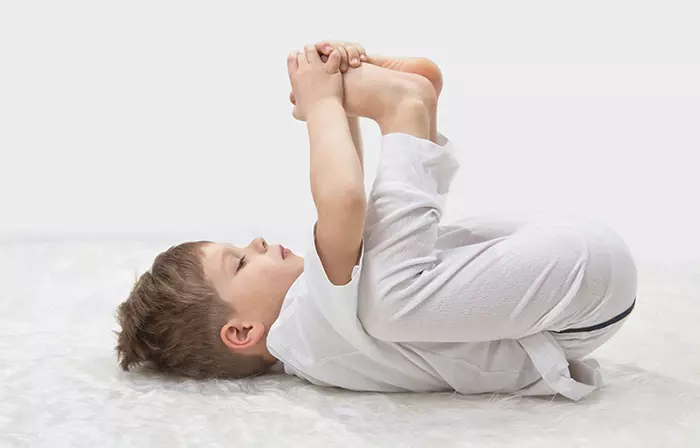 Ananda Balasana for kindergarten kids