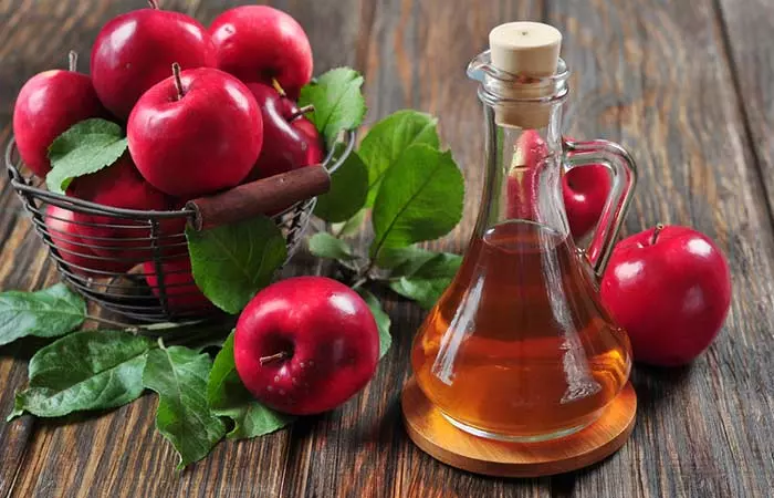Apple cider vinegar for ear drainage