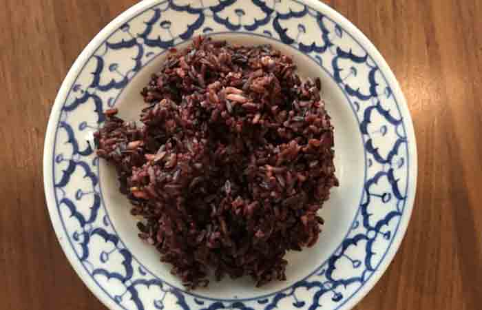 Black rice with antioxidant properties