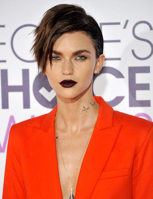 30 Beautiful Short Brown Hairstyles