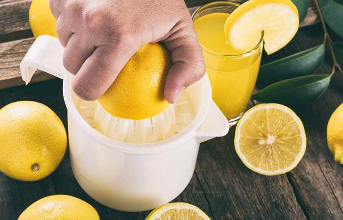 5. Lemon And Olive Oil For Dry Hair