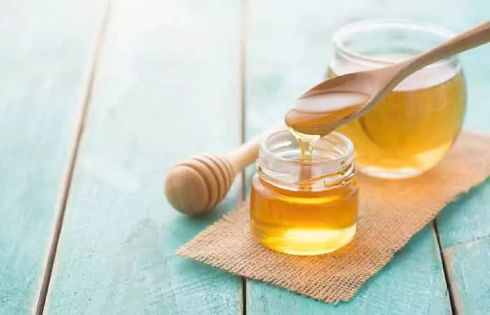 Honey for leg ulcers