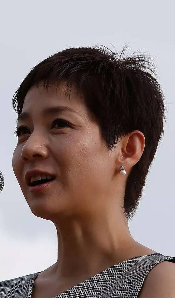 Boyish pixie Korean hairstyle