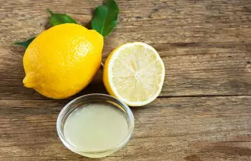 Coconut oil and lemon juice for wrinkles