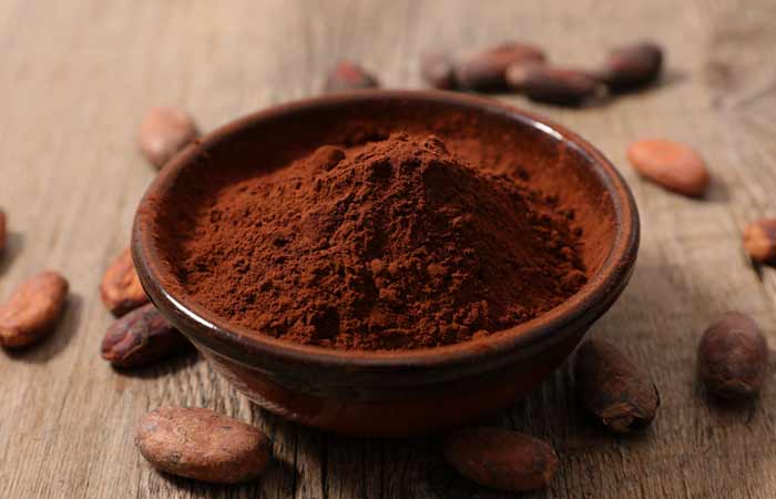 Pomegranate And Cocoa Powder Face Mask For Youthful Skin