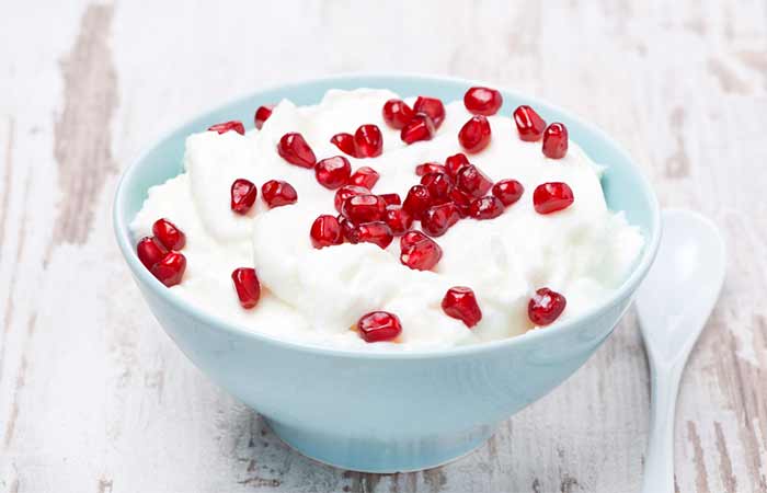 Pomegranate And Yogurt Face Mask For Flawless Skin