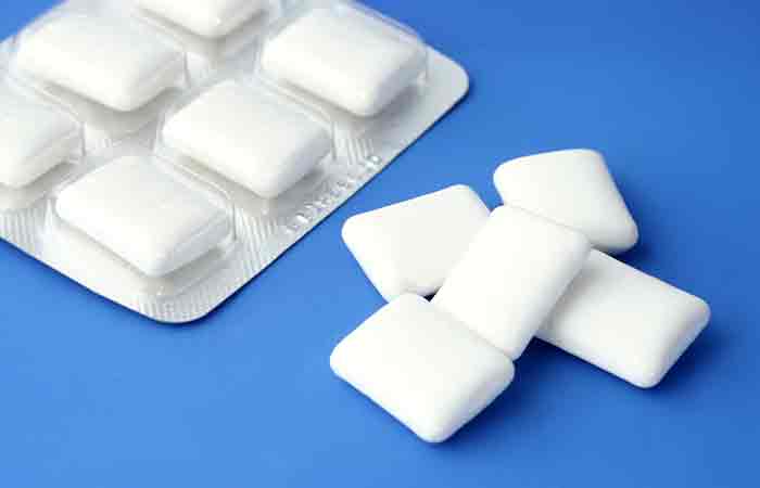 Sugarless gum as a home remedy for mucoceles