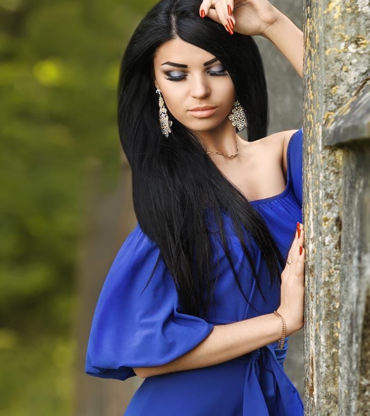 royal blue dress red lipstick