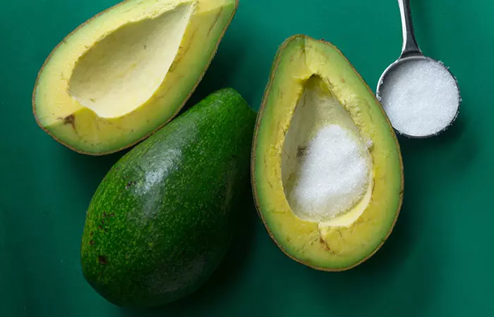 Avocado and baking soda for underarm whitening