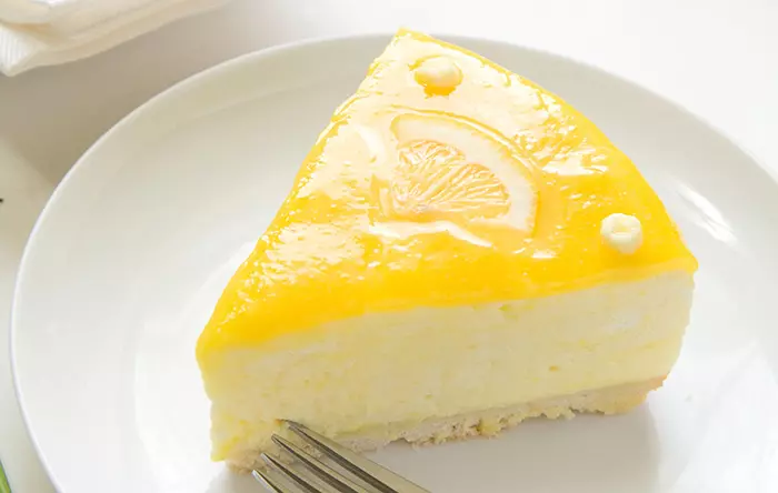 How to use lemon curd to make cake icing