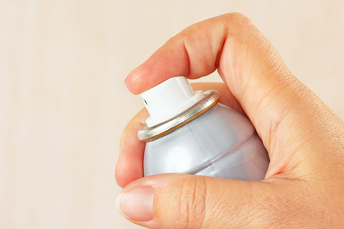Desodorante para quitaesmalte de uñas DIY