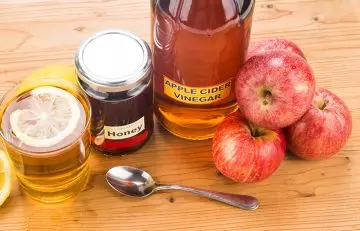 Honey lemon juice and apple cider vinegar for cough