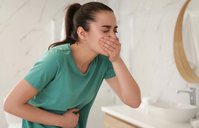 Oil pulling causes stomach upset and nausea