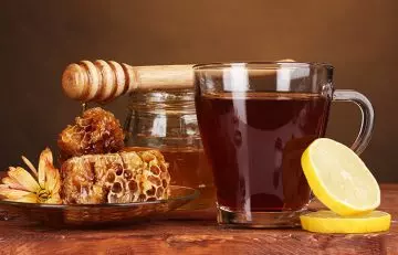 Basic honey and lemon tonic for cough