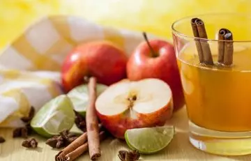 Cinnamon and apple cider vinegar for sore throat