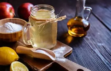 Baking soda and apple cider vinegar for sore throat