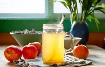 Diluted apple cider vinegar can help with adenomyosis