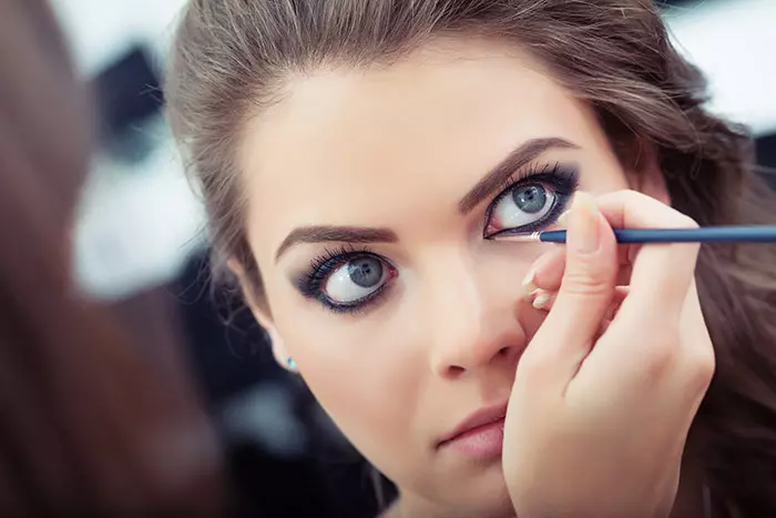 Line your lips softly for office makeup