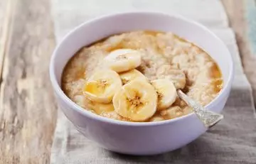 Oatmeal and banana help with constipation