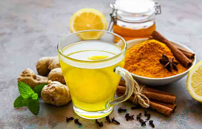 Turmeric with lemon and honey for allergies