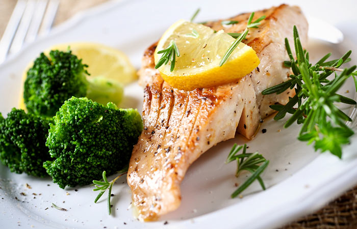 Delicious Salmon Recipes - Roasted Salmon With Broccoli And Sweet Potato