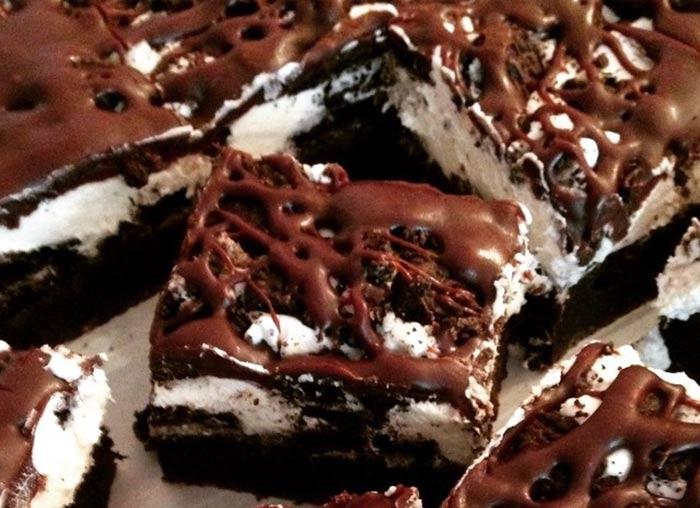 22 Dessert Bars That Will Leave You Drooling