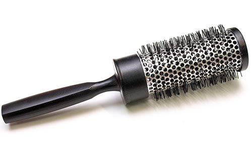 Make thin hair look thicker with a round brush