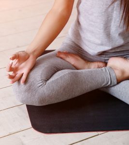 8-Yoga-Mudras-To-Overcome-Any-Ailments