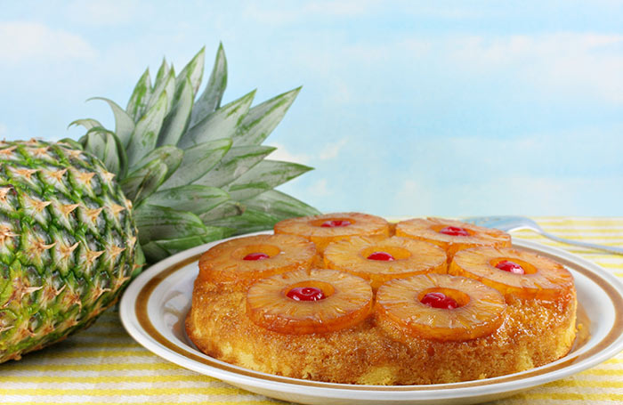 Pineapple–Nut Cake