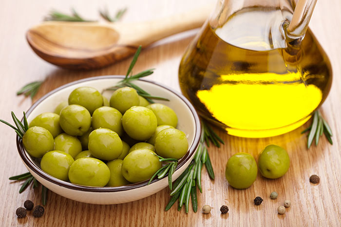Olive oil to get rid of pimple in ear