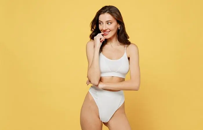 Plain bodies look much more appealing and sexy than art painted over them