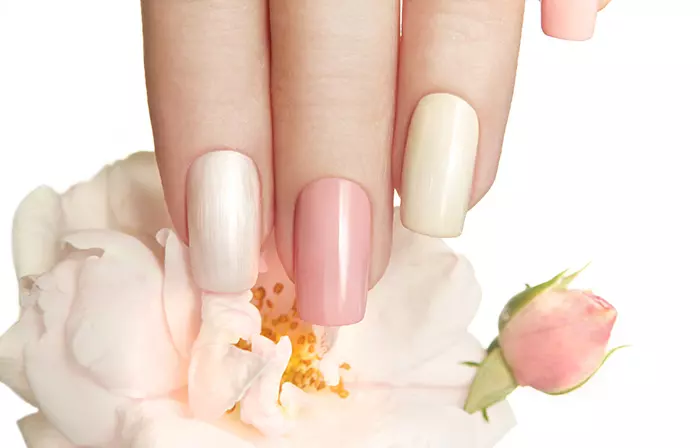 The Mild-Tempered Romanticist With Vertically Long Nails