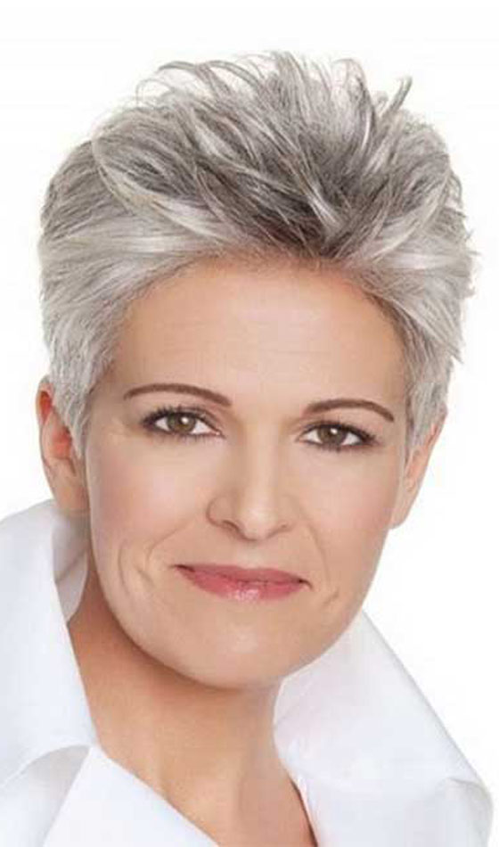 Soft spiked salt and pepper crop hairstyle for women over 50