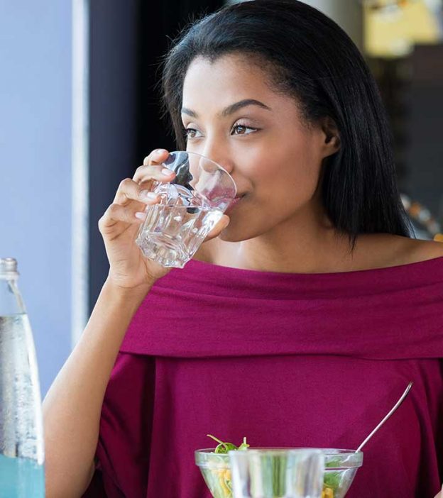 Do You Drink Water Immediately Before Or After A Meal? Ayurveda ...