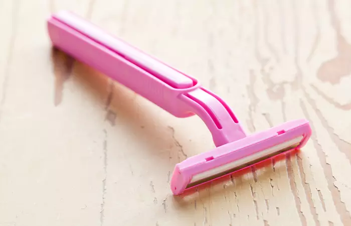 The-Right-Way-To-Shave-Your-Bikini-Line1