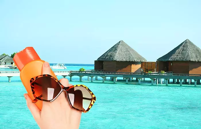 Beauty-Products-That-Must-Go-With-You-On-A-Holiday4