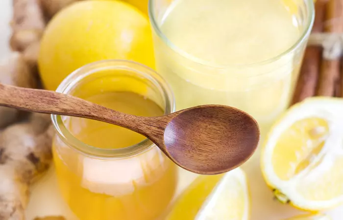 Honey and lemon for sinus