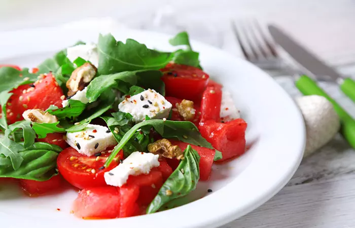 Salad supports a fast metabolism diet