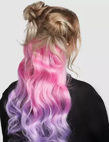 A unique triple toned ombre curls you must try today