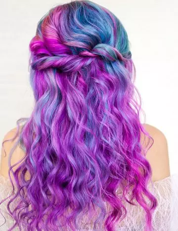 An exquisite purple mermaid ombre on long hair for a fairytale look