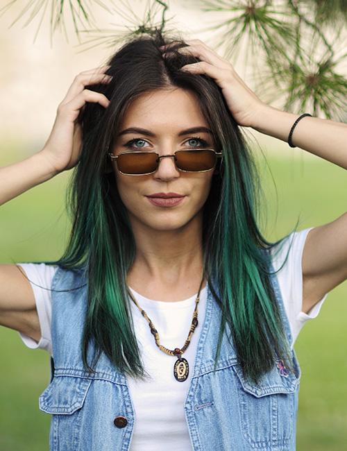Bottle green ombre on blunt cut ends for a sexy, mysterious vamp look