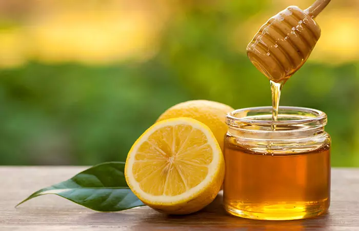 Lemon-Juice-And-Honey-Paste