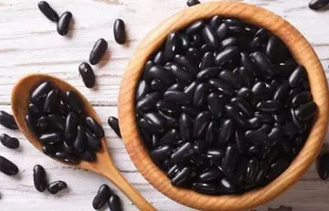 Black beans are high fiber foods for weight loss