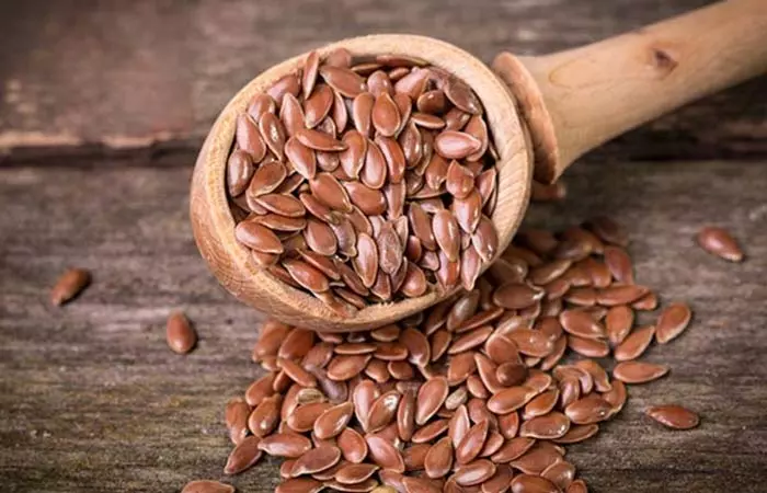 Flax seeds are high fiber foods for weight loss