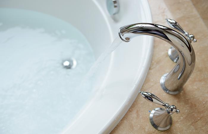 2. Cold Bath For Heat Stroke
